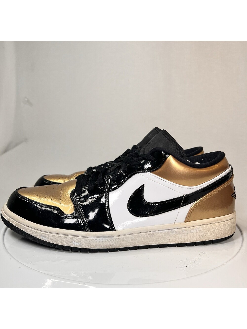 Nike Air Jordan 1 Low Gold Toe CQ9447-700 Men’s Size 11.5 Blck Metallic Gld Whit